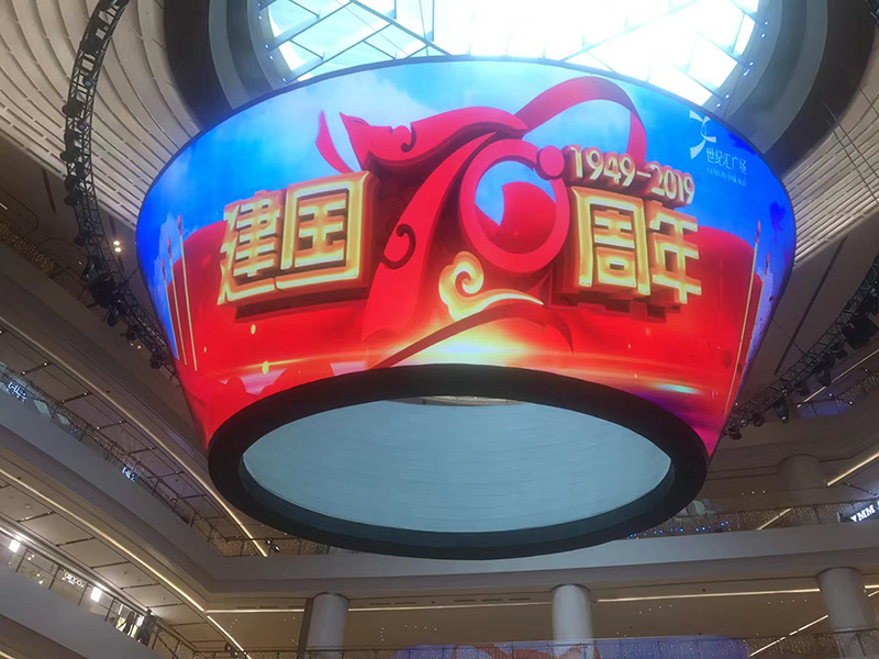 公司花20萬裝修的會議室，竟被客戶吐槽‘像網吧’？高級感會議室的屏幕選擇秘訣”
